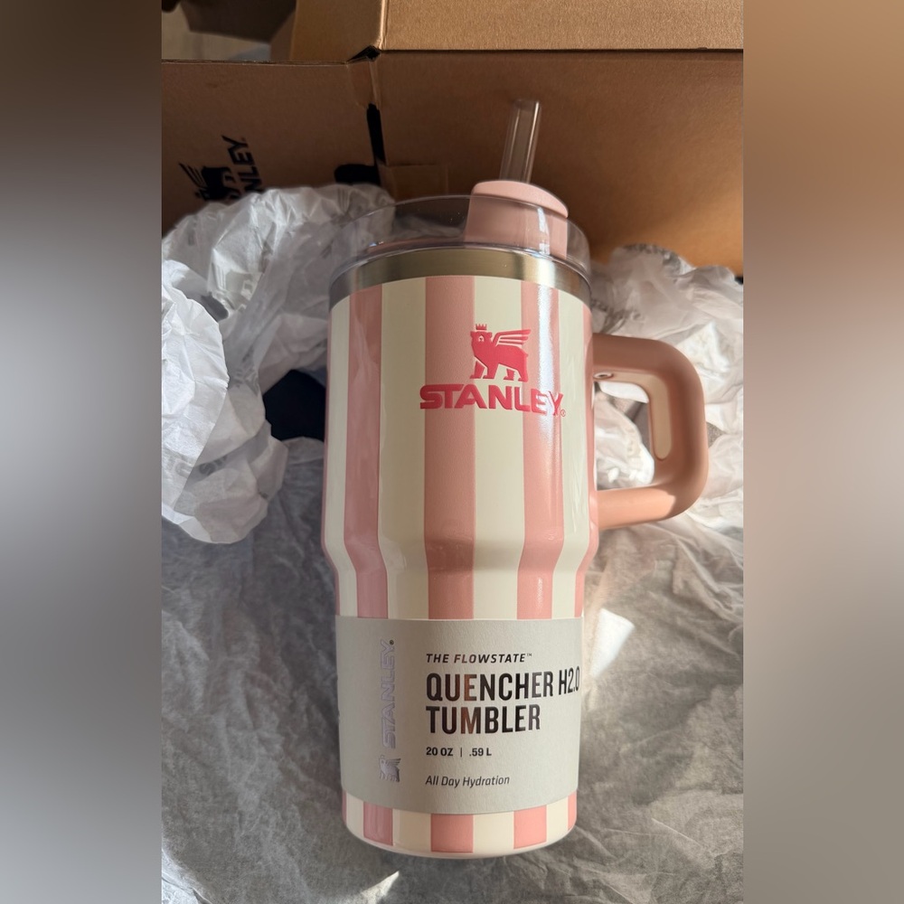 Stanley Quencher Tumbler in Pink & Cream Stripes